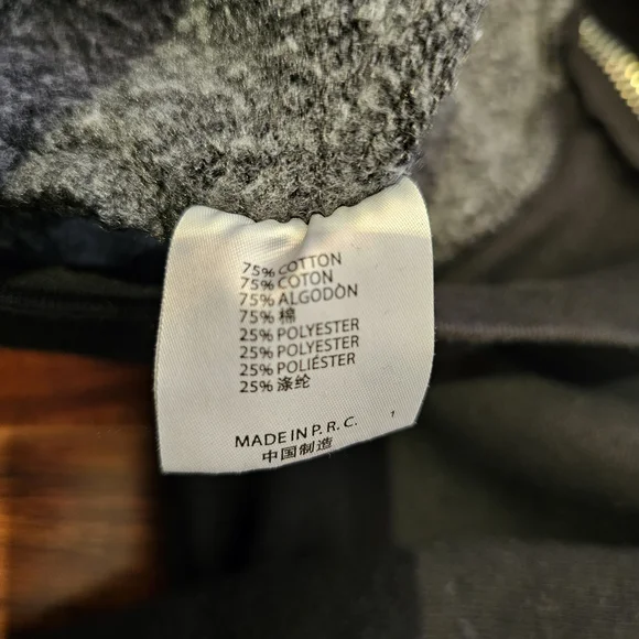 Brandy Melville Black Zip-Up Hoodie - Picture 7 of 8